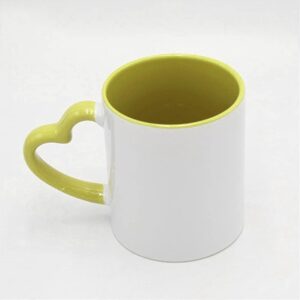 Mug sublimation intérieur jaune anse cœur 330ml
